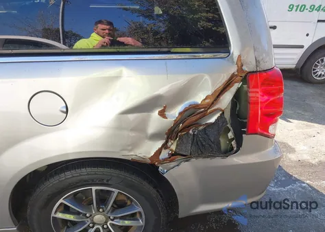 2017 Dodge Grand Caravan Sxt from USA, damaged, VIN 2C4RDGCG4HR677194